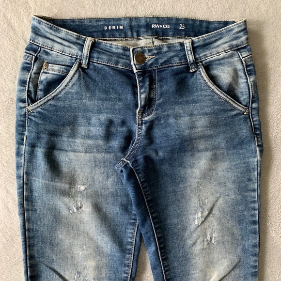 RW&CO stretchy denim - Picture 3 of 6